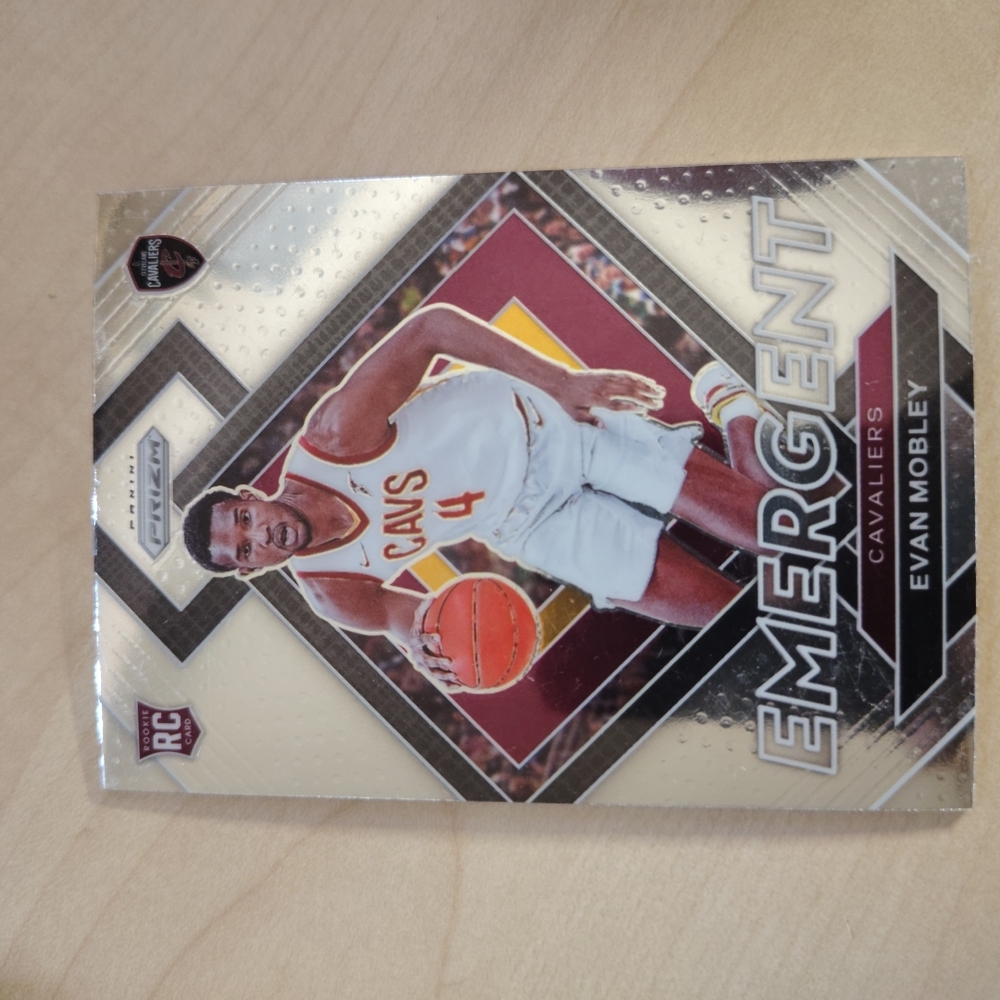 Panini Prizm Evan Mobley Rookie Card